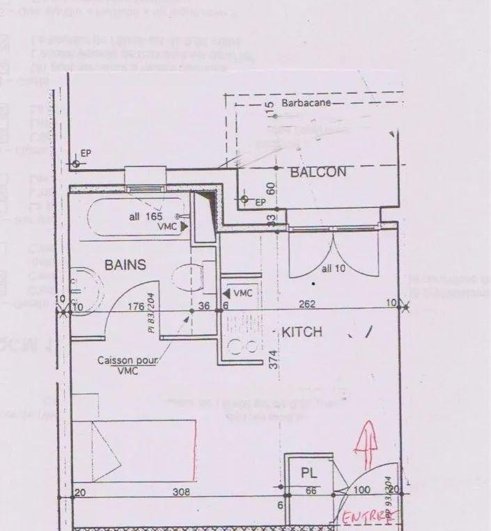 
                                                Location
                                                 Beau studio meublé 27m²  quartier facs