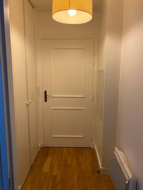 
                                                Location
                                                 Beau studio meublé 28 m² La Rochelle (17000)