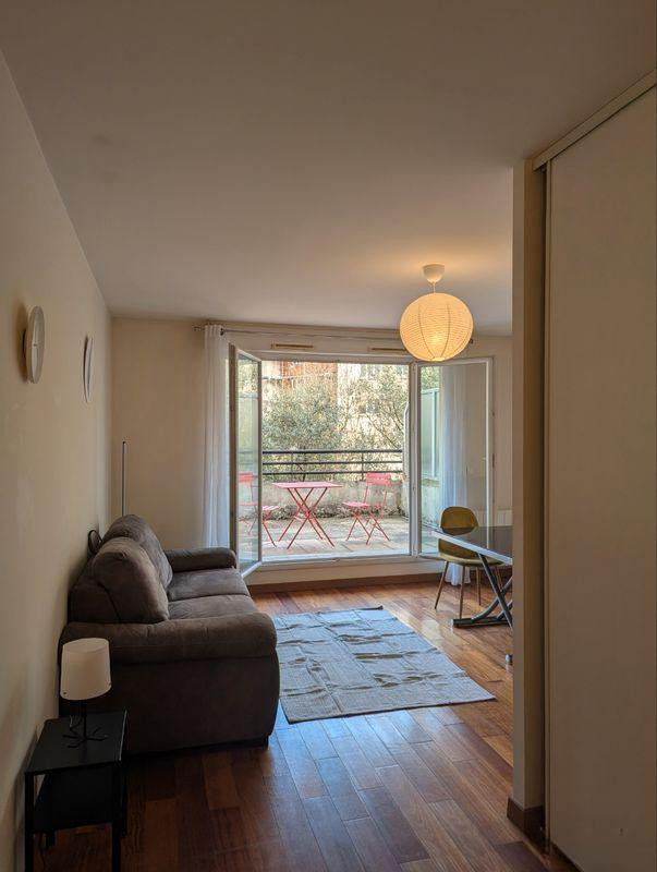 
                                                Location
                                                 Beau studio meublé  28m² avec terrasse 14m²