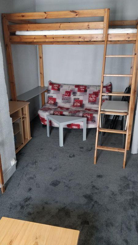 
                                                Location
                                                 BEAU STUDIO MEUBLE 28M² LYON 1er