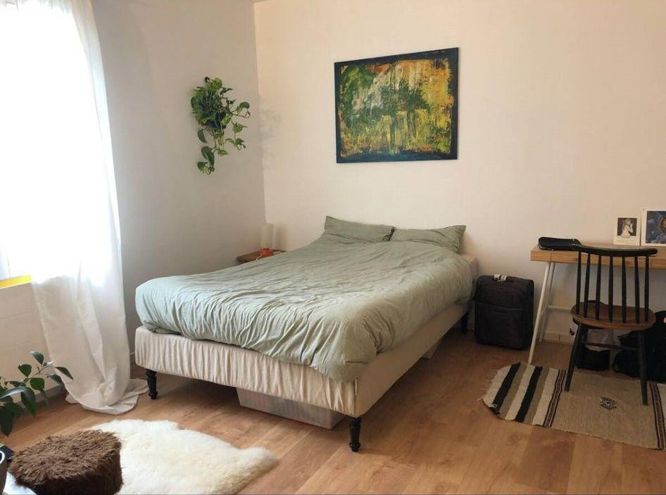 
                                                Location
                                                 Beau studio meublé 28m quartier agréable, calme