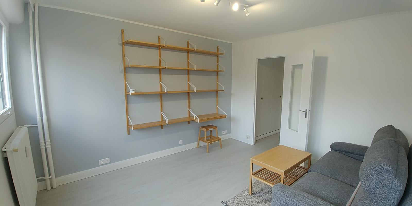 
                                                Location
                                                 Beau studio meublé 30 m2 Paris 15e métro Vaugirard