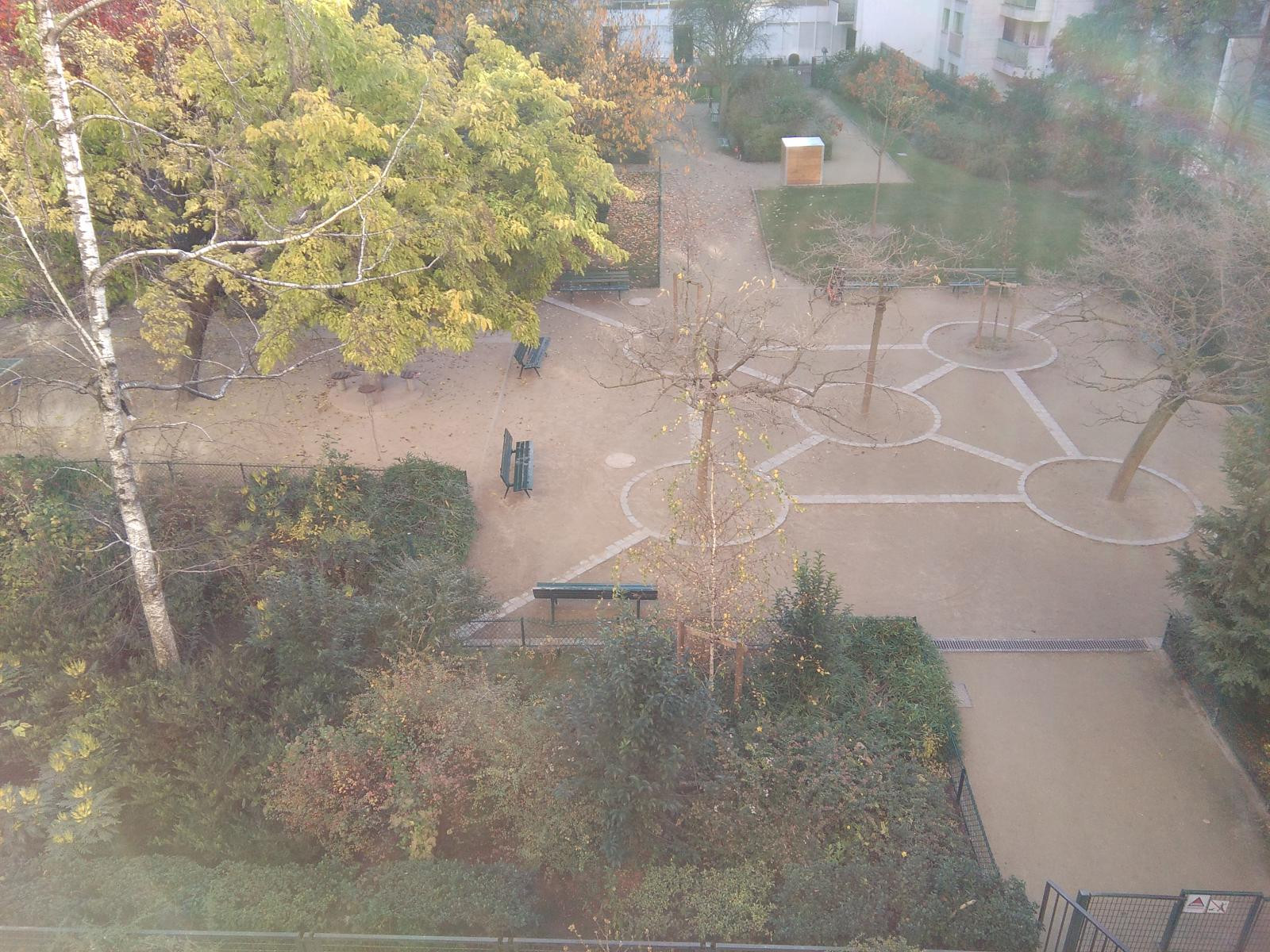 
                                                Location
                                                 Beau studio meublé 30 m2 Paris 15e métro Vaugirard