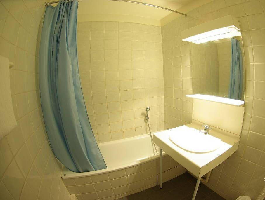 
                                                Location
                                                 Beau studio meublé 30m² refait à neuf avec parking