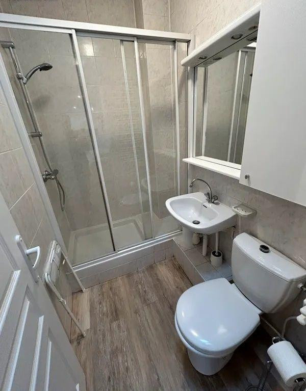 
                                                Location
                                                 Beau studio meublé 30m²  Rue du Couédic