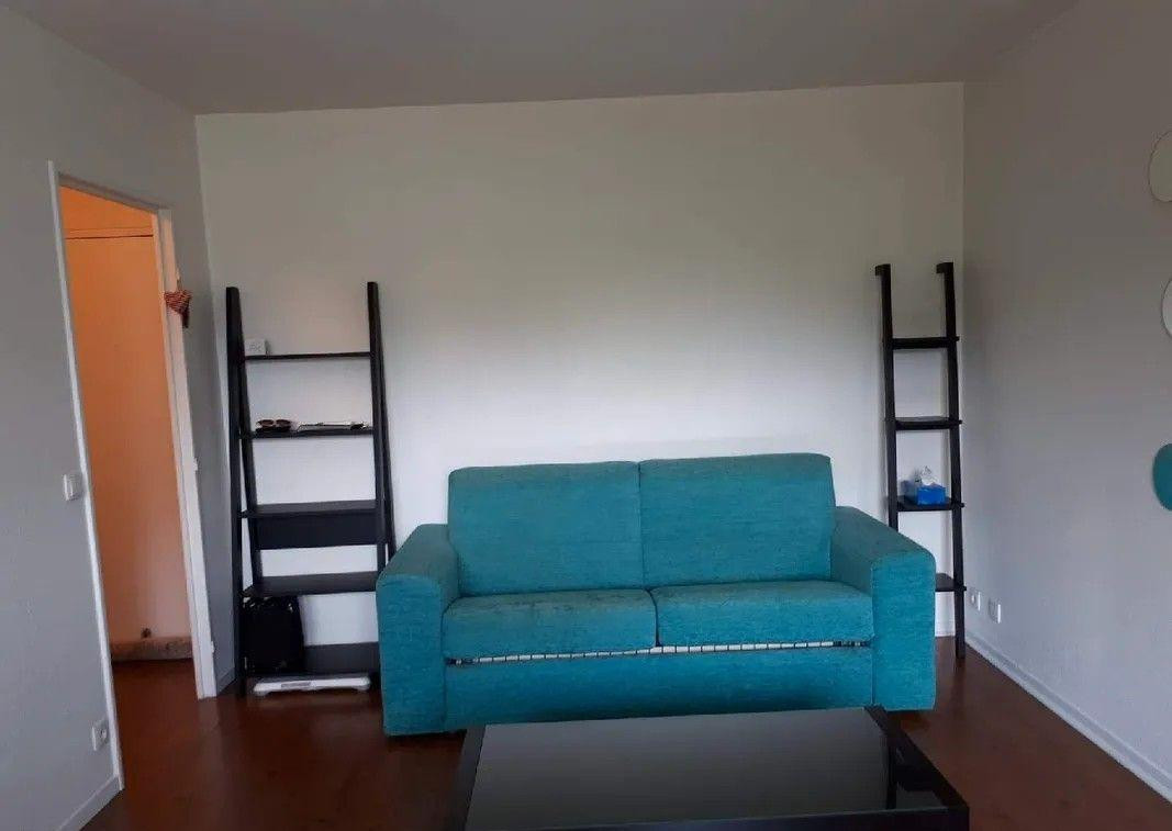 
                                                Location
                                                 Beau studio meublé 31m² Caudéran au calme