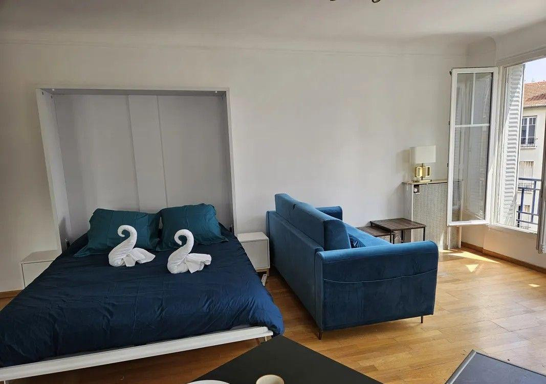 
                                                Location
                                                 Beau studio meublé 31m² lumineux et sans vis-à-vis