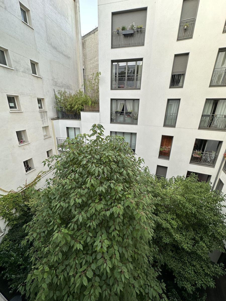 
                                                Location
                                                 Beau studio meublé 32m² au calme sur jardin