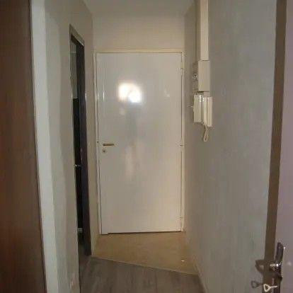 
                                                Location
                                                 Beau studio meublé 32m² avec balcon