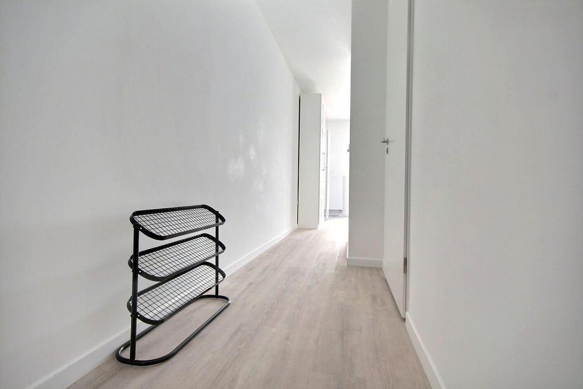 
                                                Location
                                                 Beau studio meublé 32m²  Romainville