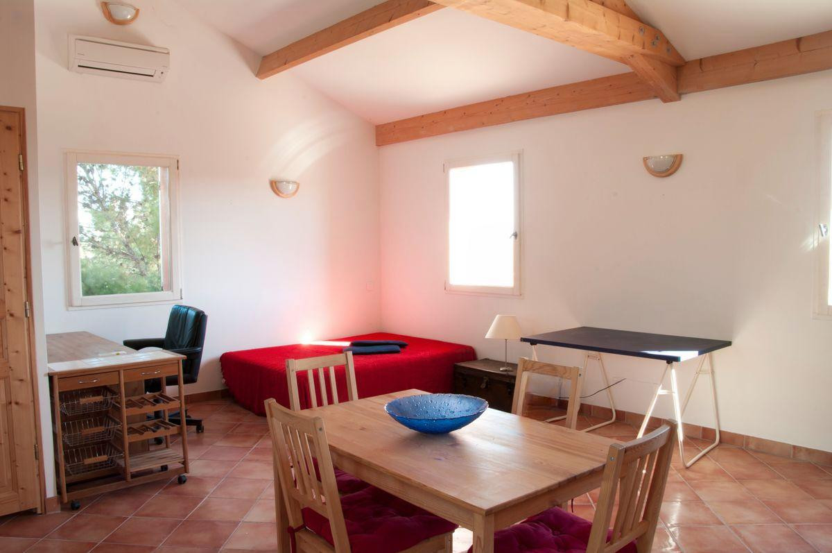 
                                                Location
                                                 Beau studio meublé 32m2 coeur de Château-Gombert