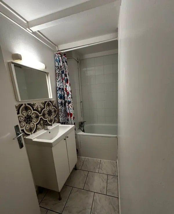 
                                                Location
                                                 Beau studio meublé 34m² avec chambre en mezzanine