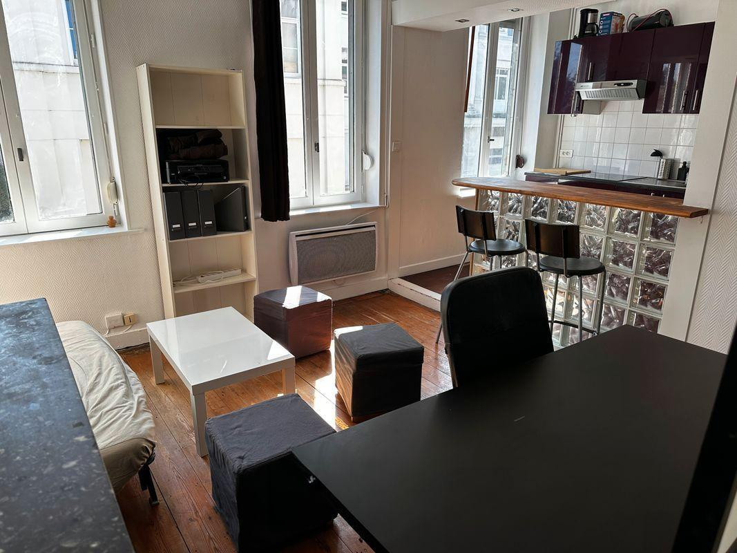 
                                                Location
                                                 Beau studio meublé 35m² Cormontaigne