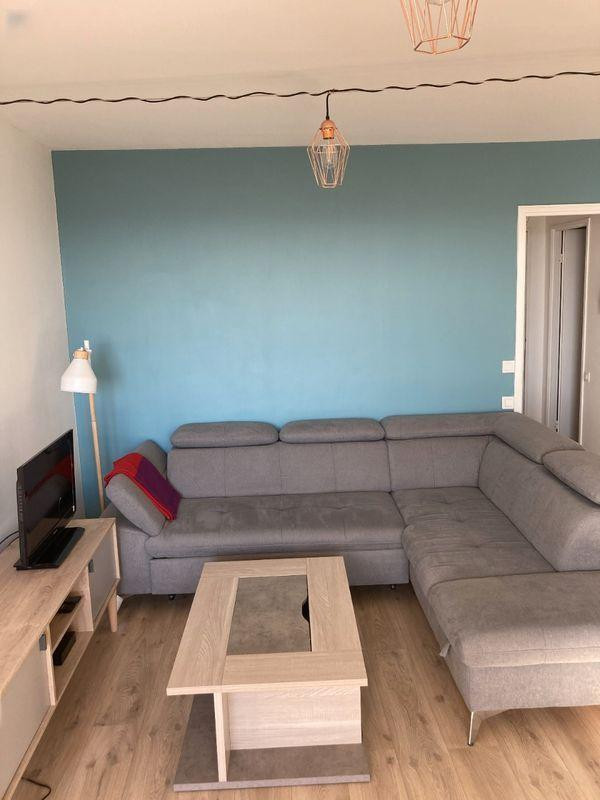 
                                                Location
                                                 Beau studio meublé 36m²