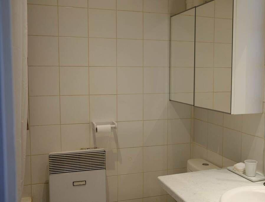 
                                                Location
                                                 Beau studio meublé 38m² Marais courte durée