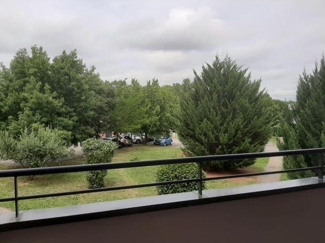 
                                                Location
                                                 Beau studio meublé