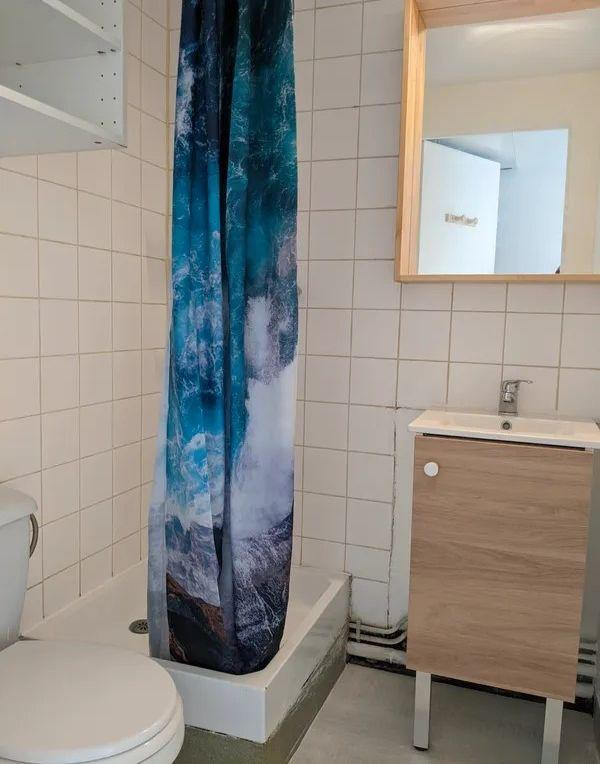 
                                                Location
                                                 Beau studio meublé à louer de 15 m²