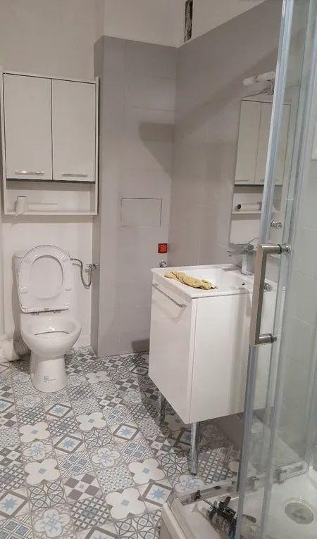 
                                                Location
                                                 Beau studio meublé bien équipé 32m² lumineux