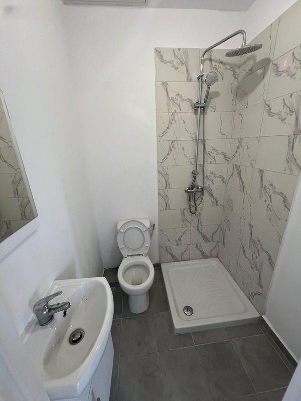 
                                                Location
                                                 Beau studio meublé de 17 m² entièrement équipé