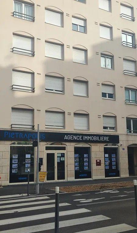 
                                                Location
                                                 Beau studio meublé de 21m²  la Guillotière