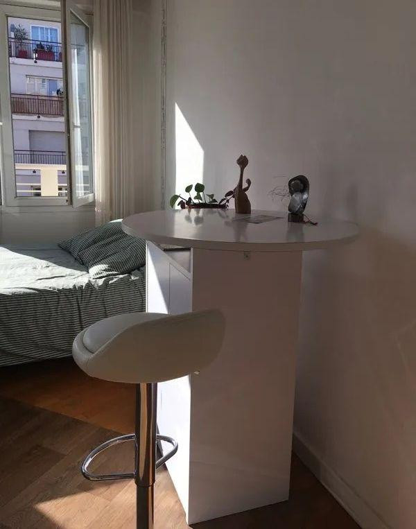 
                                                Location
                                                 Beau studio meublé de 26m² Place Gustave Rivet