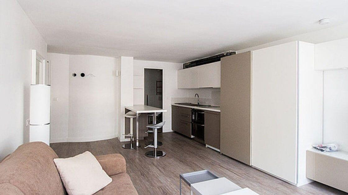 
                                                Location
                                                 Beau studio meublé en très bon état de 27 m²