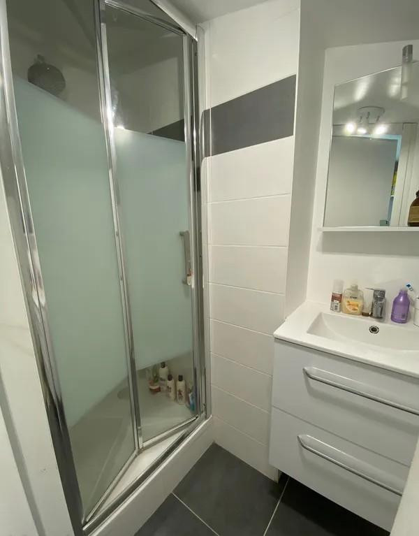 
                                                Location
                                                 Beau studio meublé rénové 15m² centre Bordeaux