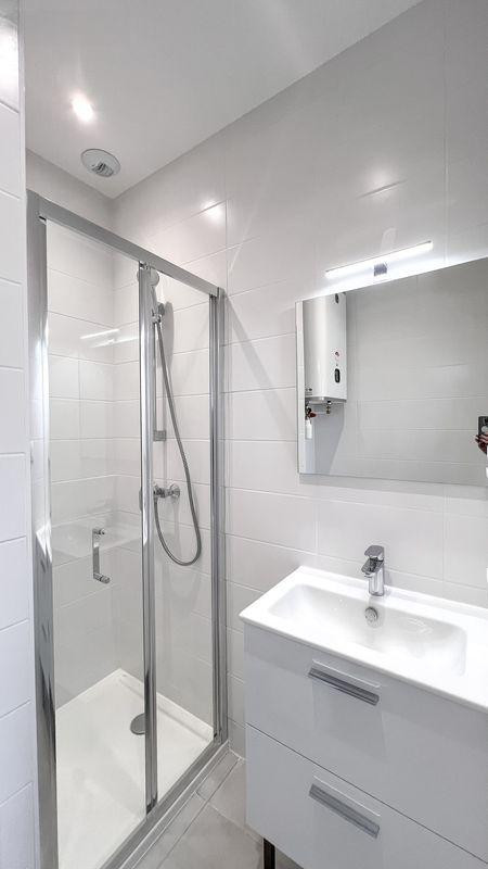 
                                                Location
                                                 Beau studio neuf meublé 20m²