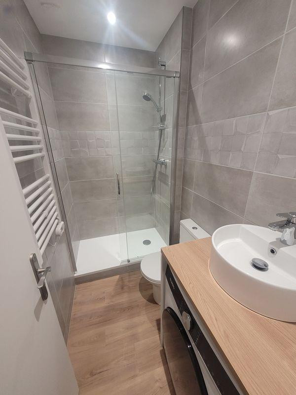 
                                                Location
                                                 Beau studio rénové 17m² centre de Nantes