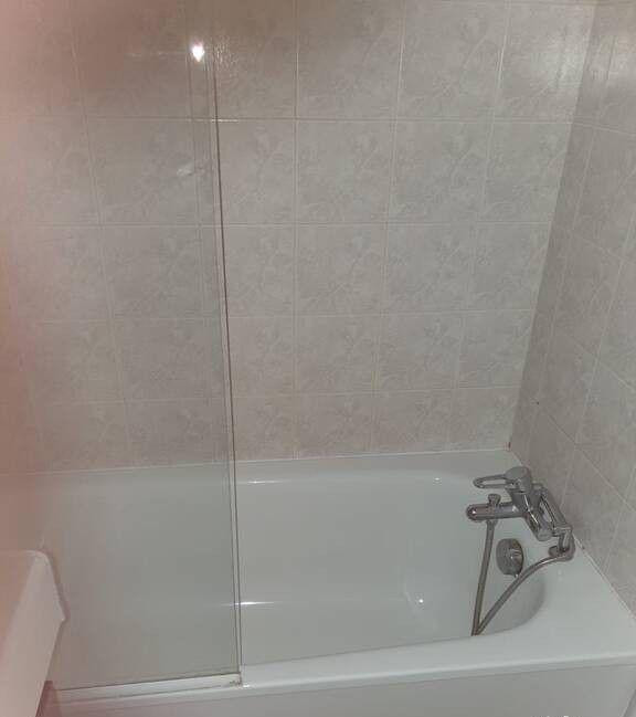 
                                                Location
                                                 Beau studio rénové 26m²