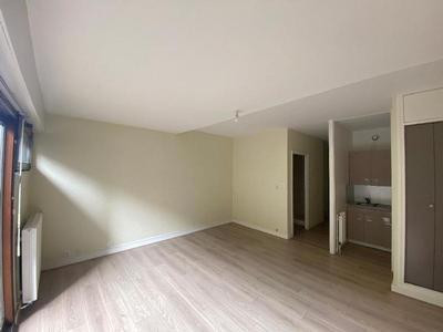 
                                                Location
                                                 Beau studio résidence sénior 31m² avec terrasse