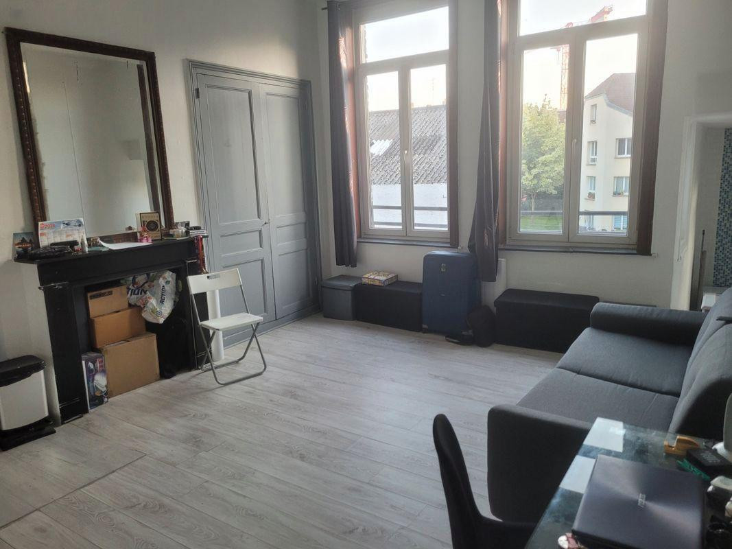 
                                                Location
                                                 Beau studio T1bis meublé 30m²