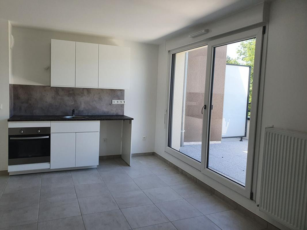 
                                                Location
                                                 Beau studio + terrasse à louer à Nancy