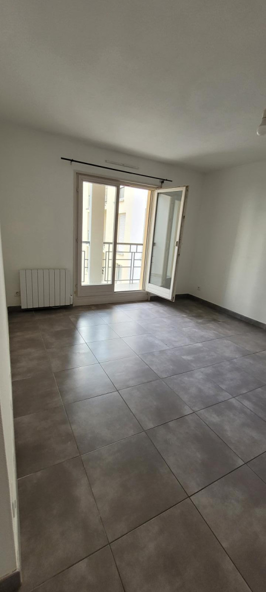 
                                                Location
                                                 Beau T -47 m² + Balcon & Parking - Mulhouse Centre