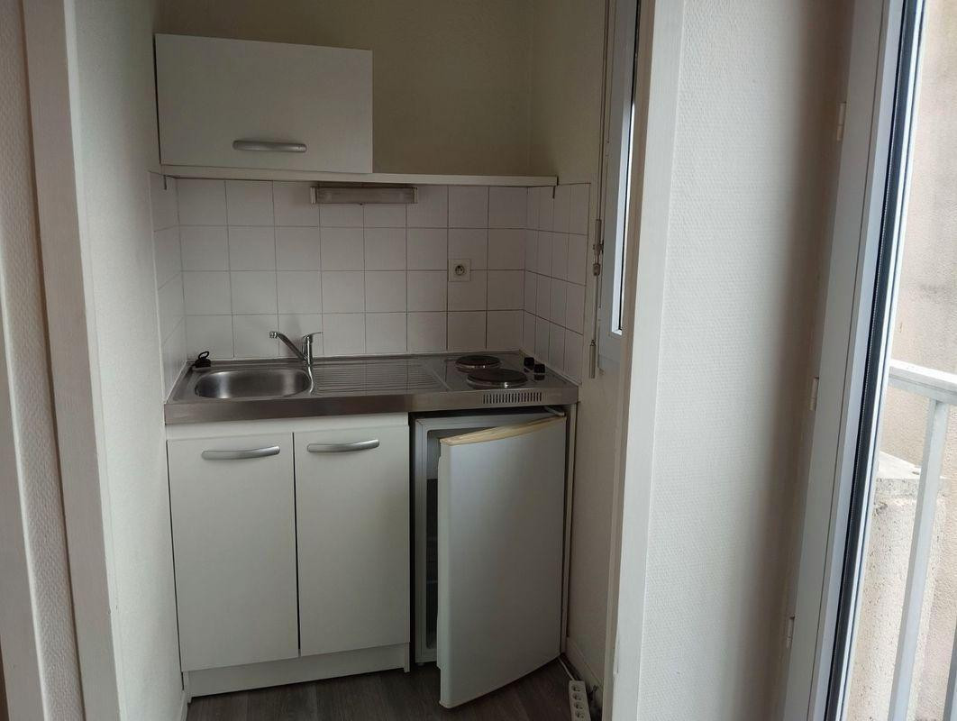 
                                                Location
                                                 Beau T1 17m² Bordeaux victoire