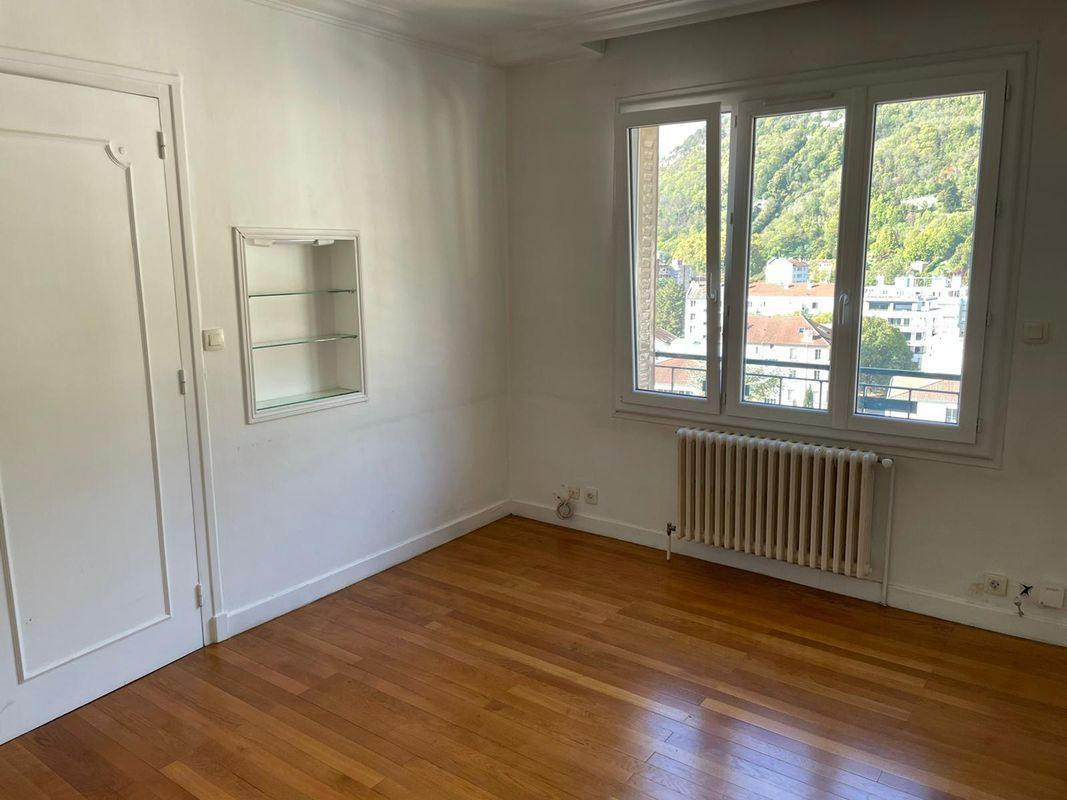 
                                                Location
                                                 Beau T1 31m² île verte