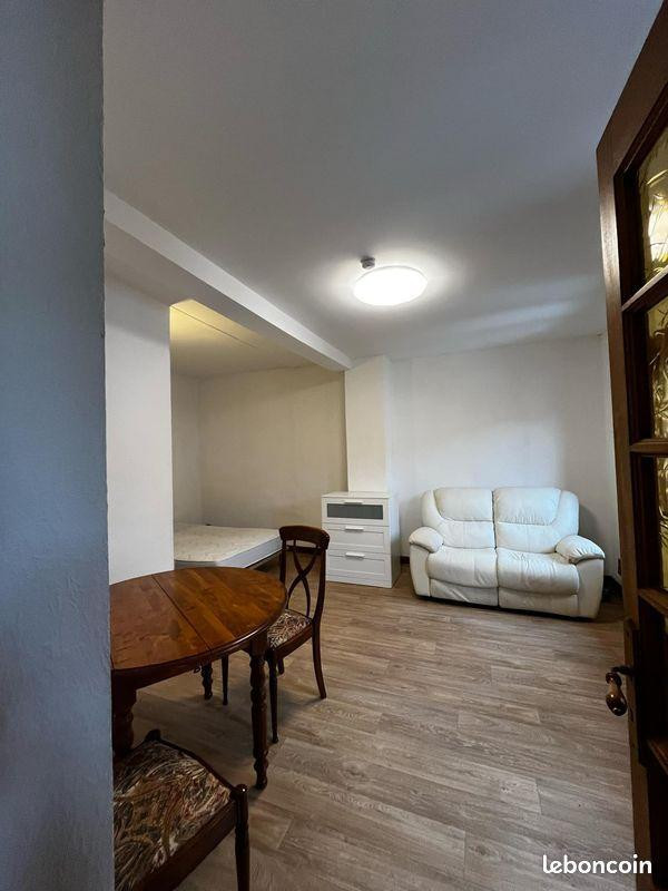 
                                                Location
                                                 Beau T1 32m² meublé au calme à Toulouse