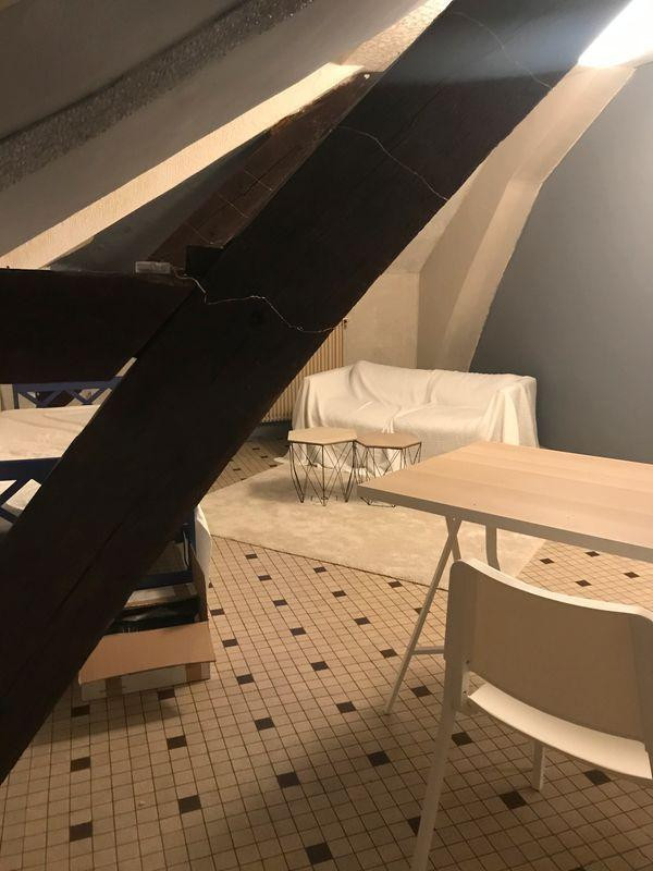 
                                                Location
                                                 Beau T1 bis 44 m2 Angers hyper centre