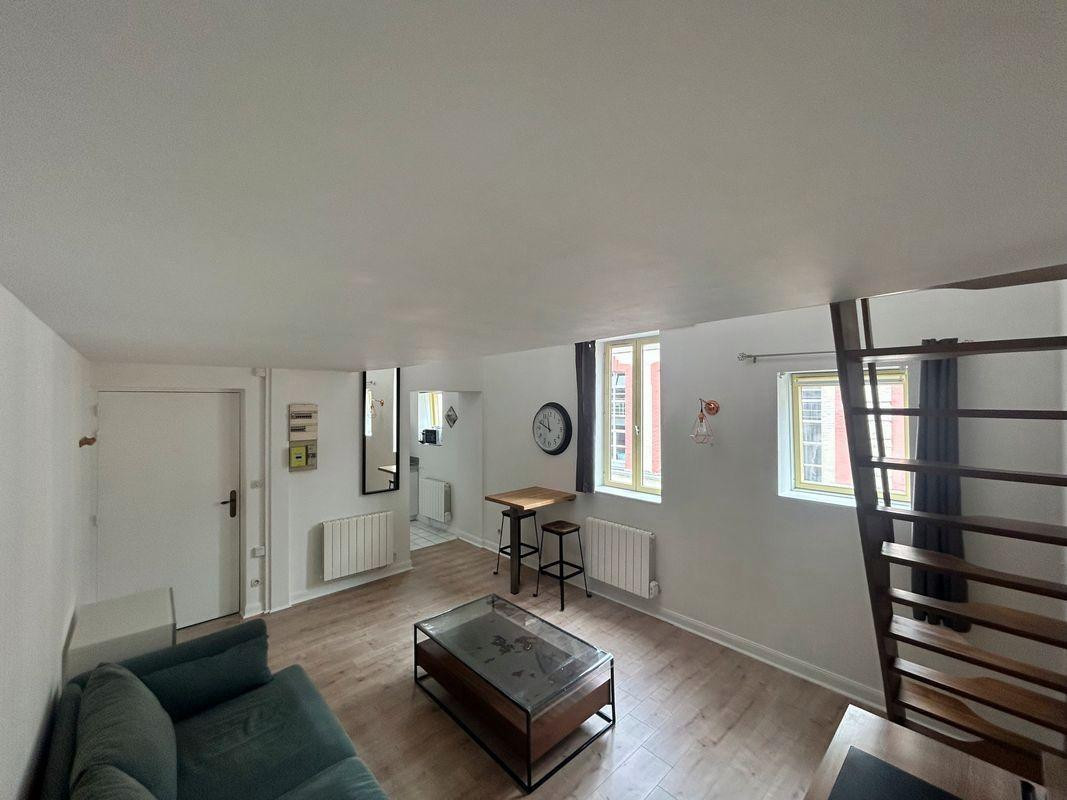 
                                                Location
                                                 Beau T1 Bis Etudiant Meublé en Duplex – Lille