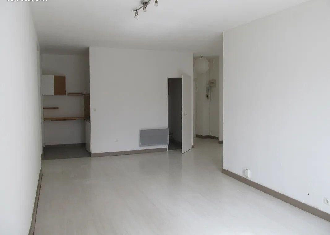 
                                                Location
                                                 Beau T1 bis/T2 meublé 48m² quartier EUROPOLE