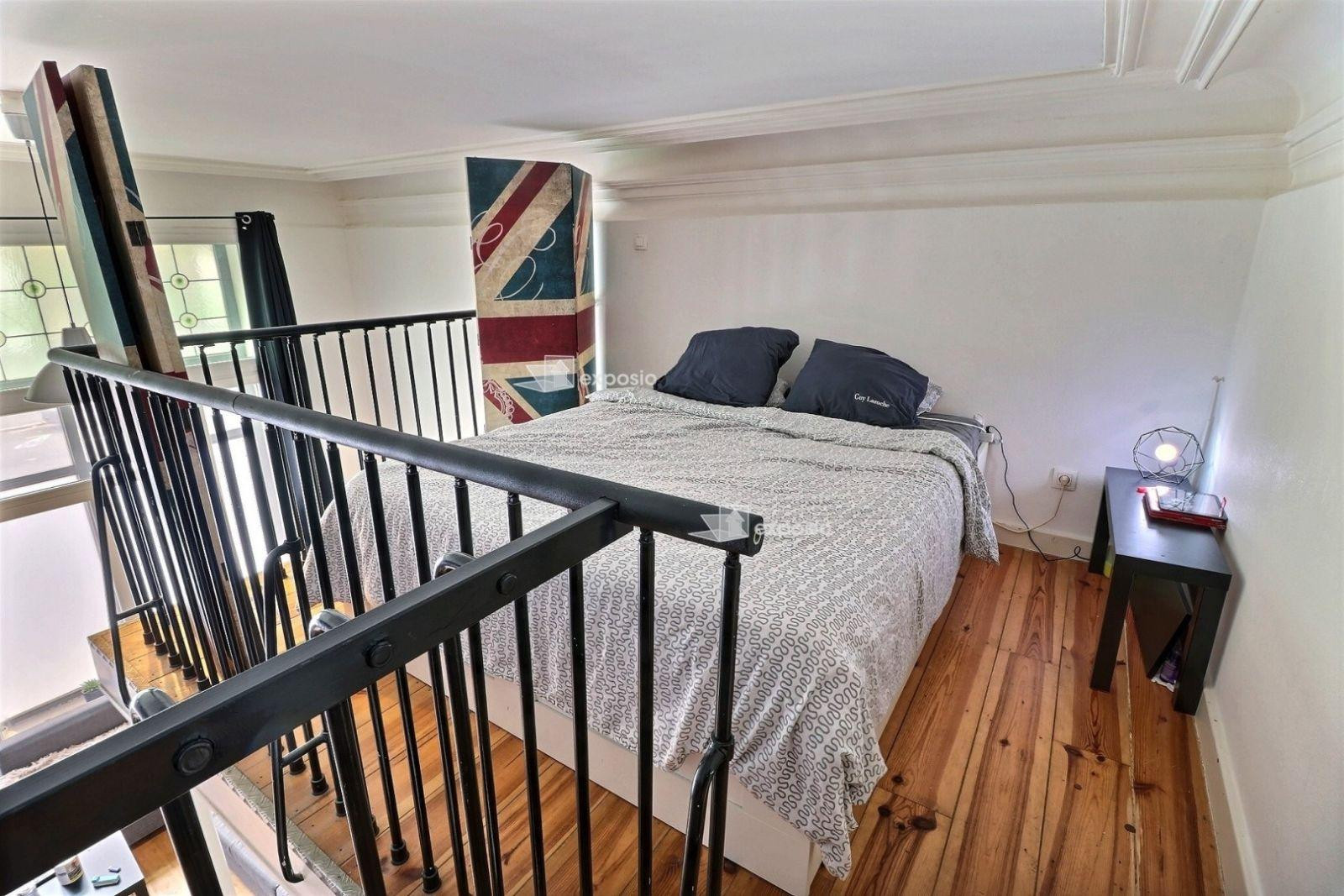 
                                                Location
                                                 Beau T1 duplex