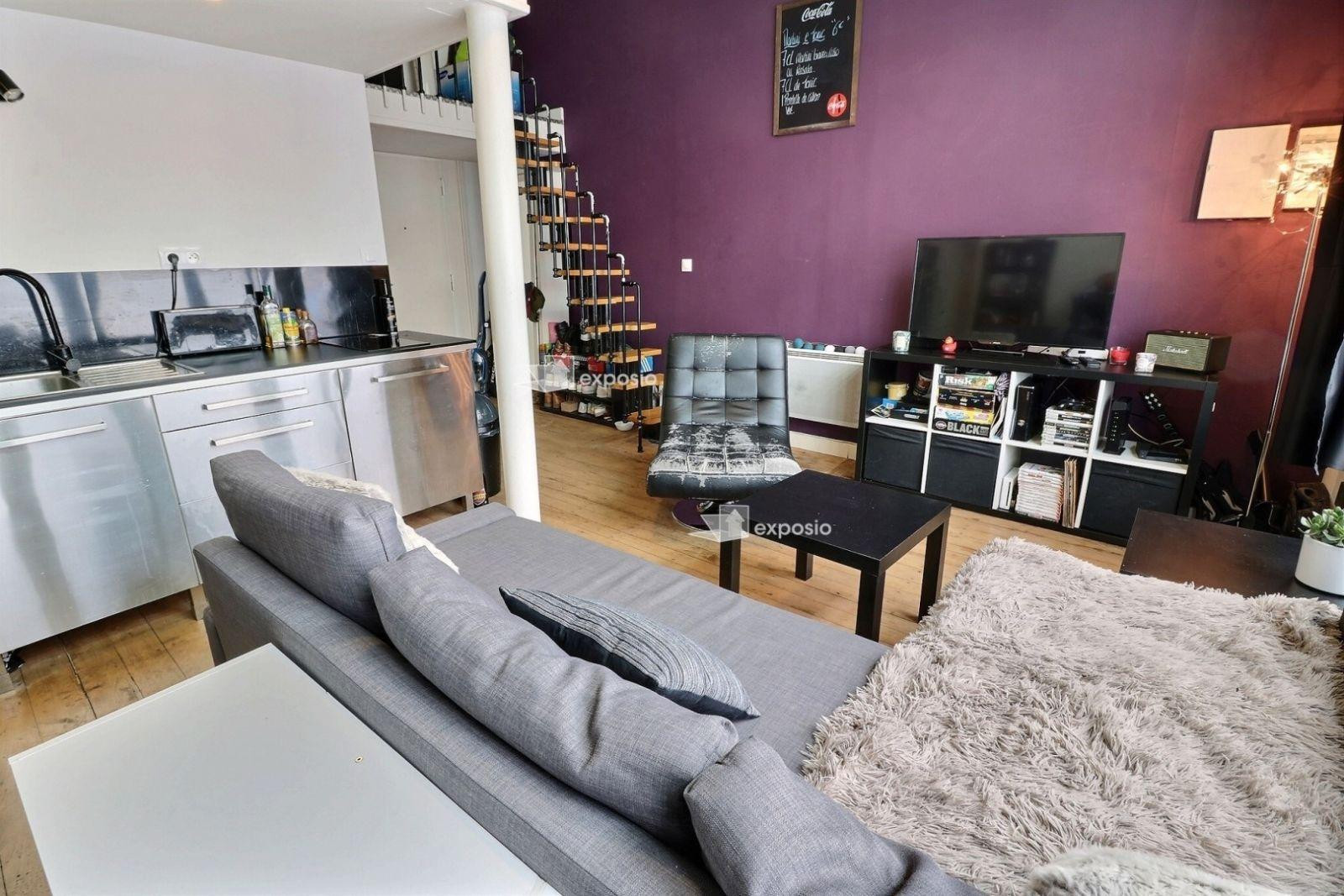 
                                                Location
                                                 Beau T1 duplex