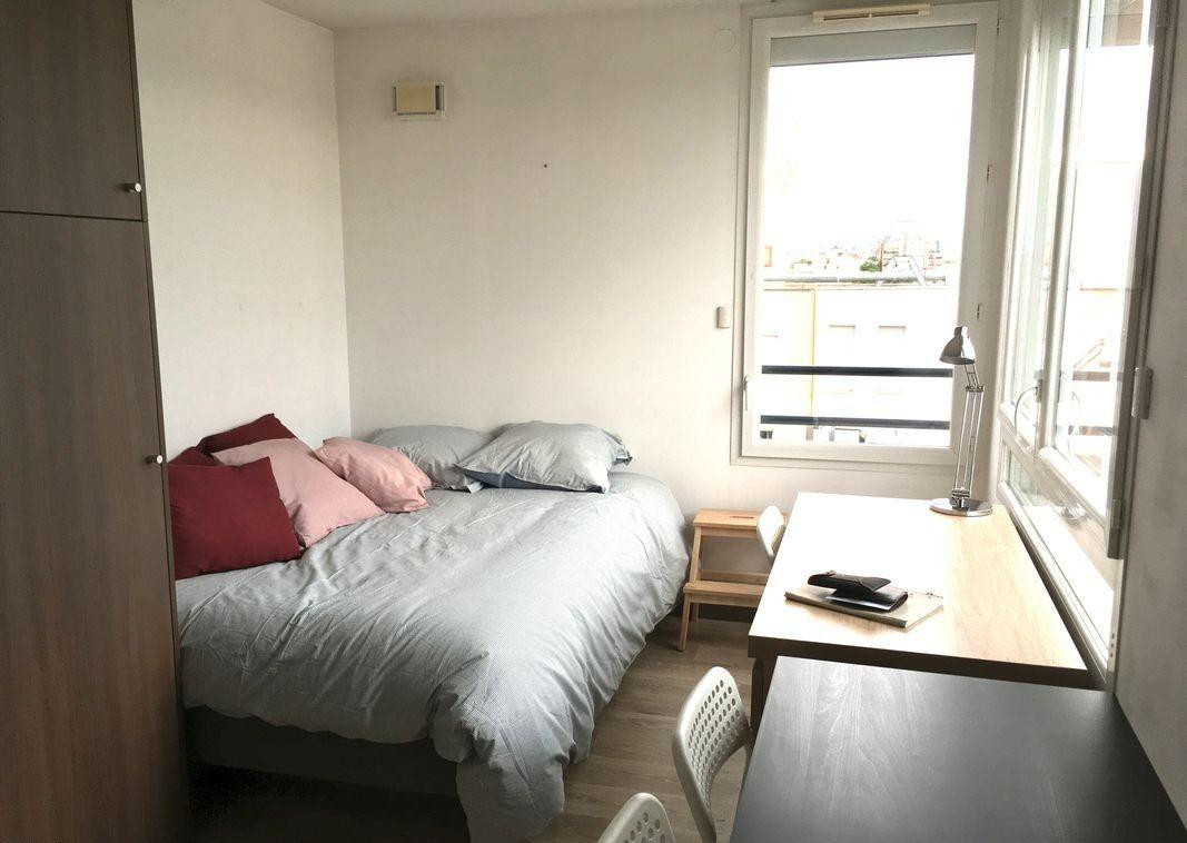 
                                                Location
                                                 Beau T1 meublé 18m² normes BBC