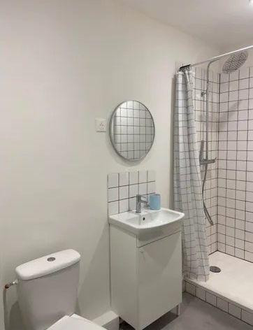 
                                                Location
                                                 Beau T1 meublé 19m² rénové proche Saint Charles