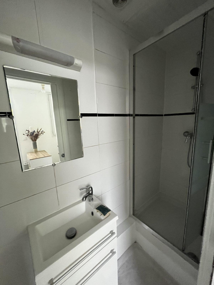 
                                                Location
                                                 Beau T1 meublé 20m² avec jardin en bord de Vilaine