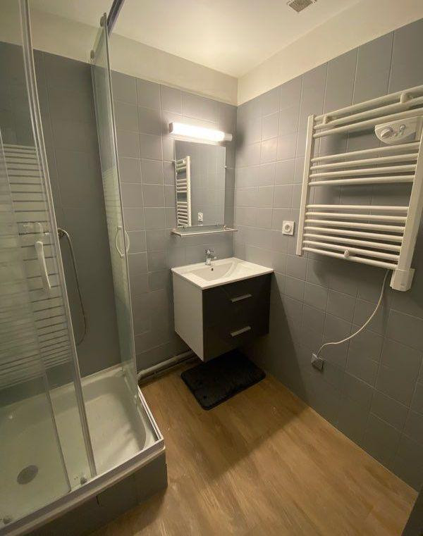 
                                                Location
                                                 Beau T1Bis/2P meublé 30m² Grenoble centre