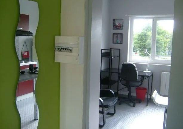 
                                                Location
                                                 Beau T1Bis meublé 25m² dans un quartier très calme