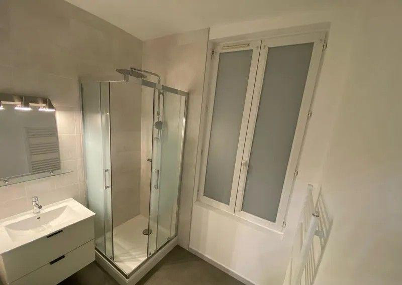 
                                                Location
                                                 Beau T1Bis meublé 26m² récemment rénové