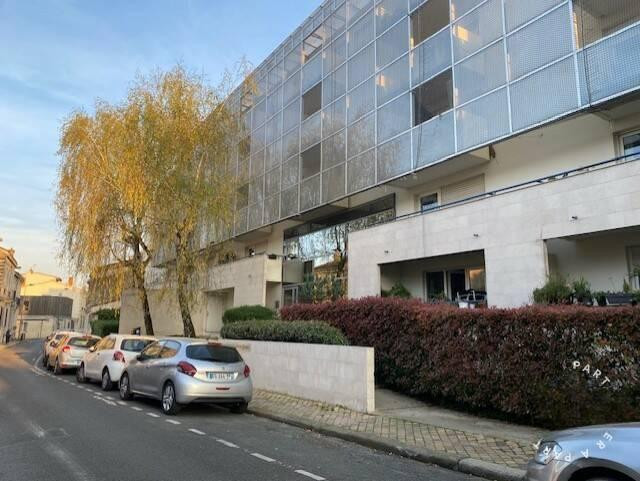 
                                                Location
                                                 Beau T1bis meublé 35m² calme très lumineux