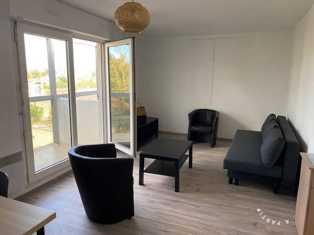 
                                                Location
                                                 Beau T1bis meublé 35m² calme très lumineux